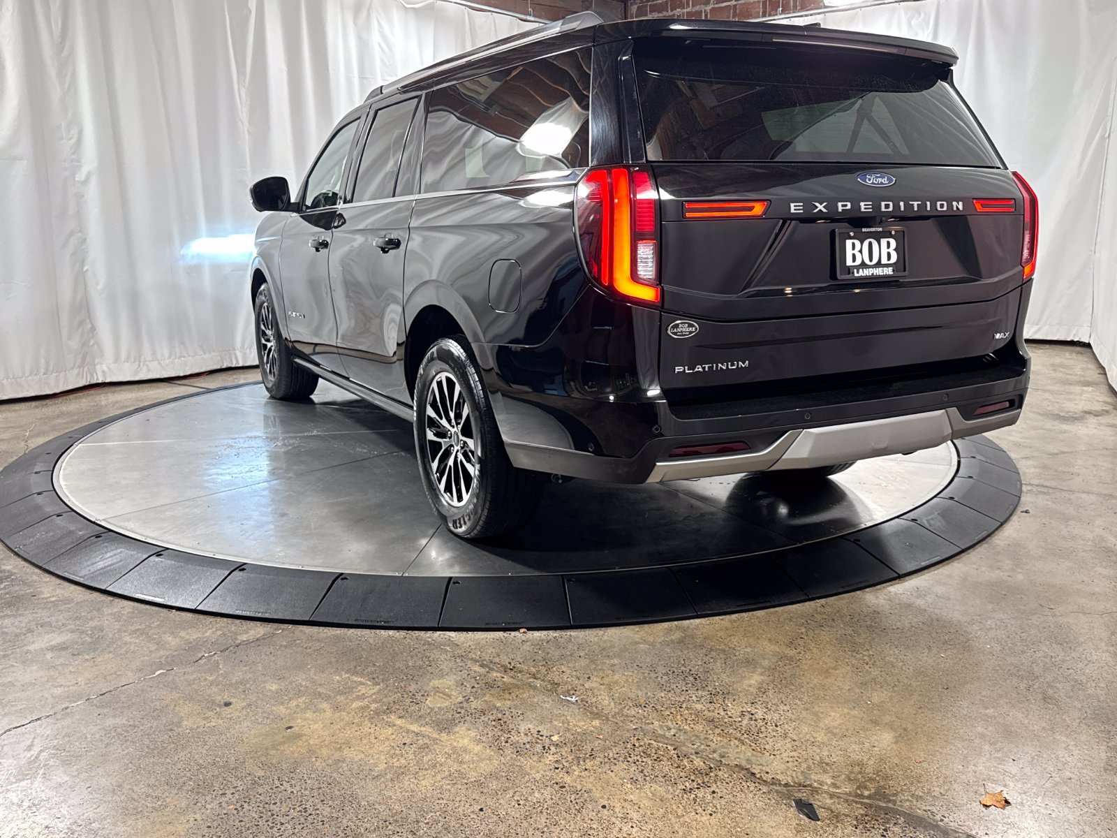Used 2025 Ford Expedition Max Platinum AWD/4WD image 7