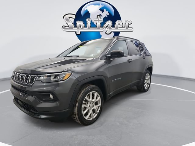 Used 2024 Jeep Compass Latitude image 7