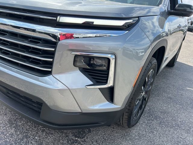 New 2026 Chevrolet Traverse LT FWD image 9