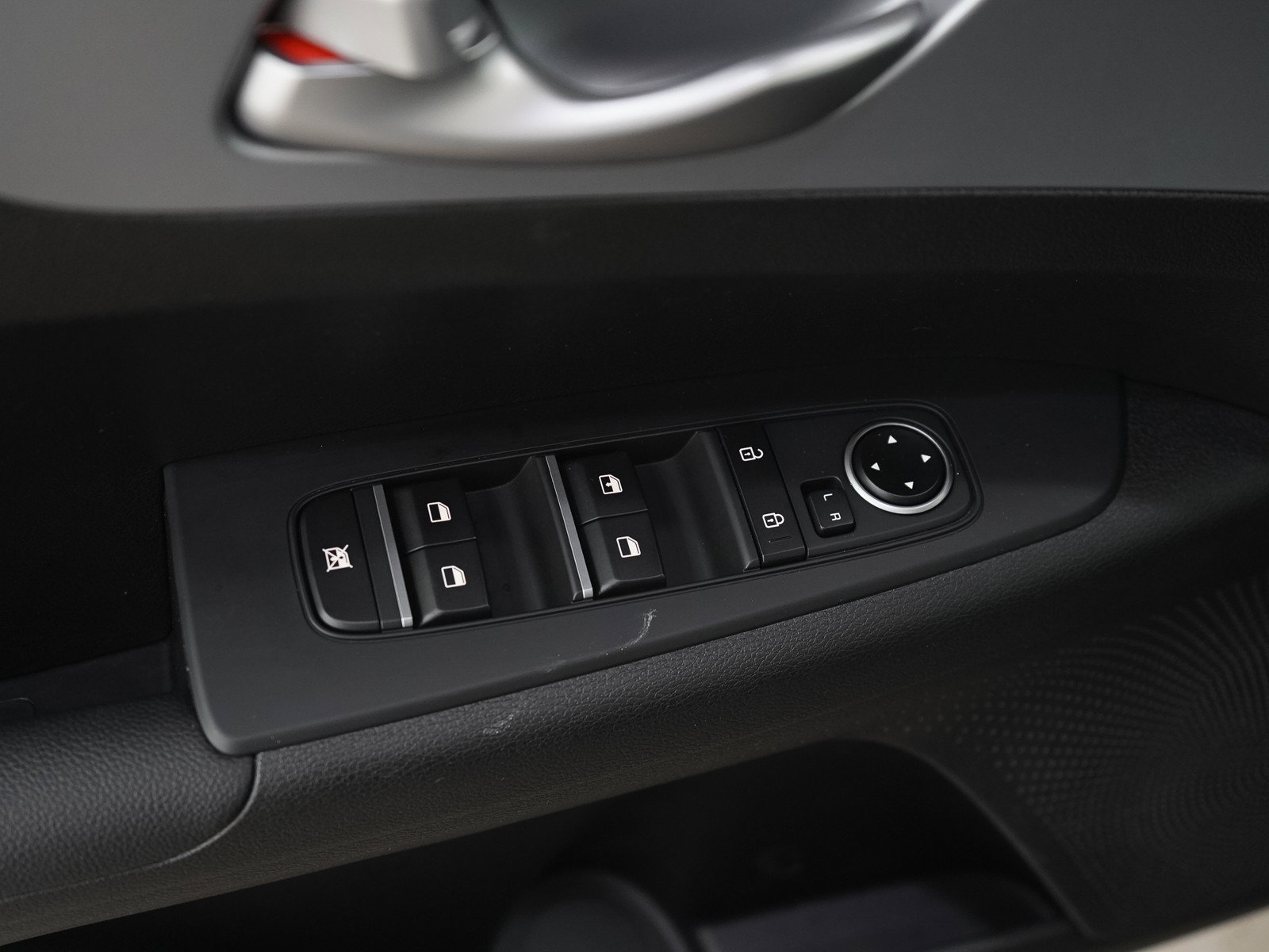 Used 2023 Kia Forte LX FWD image 18