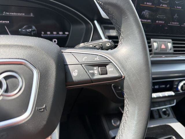 Used 2025 Audi Q5 2.0T Premium AWD/4WD image 29