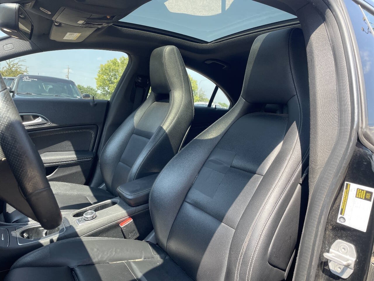Used 2017 Mercedes-Benz CLA 250 4MATIC image 21