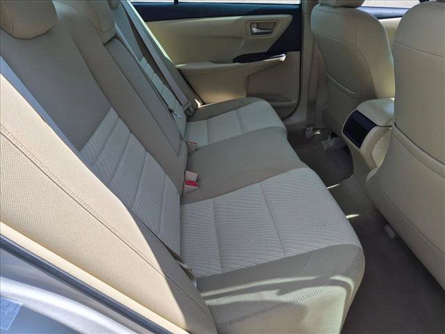 Used 2017 Toyota Camry LE FWD image 17