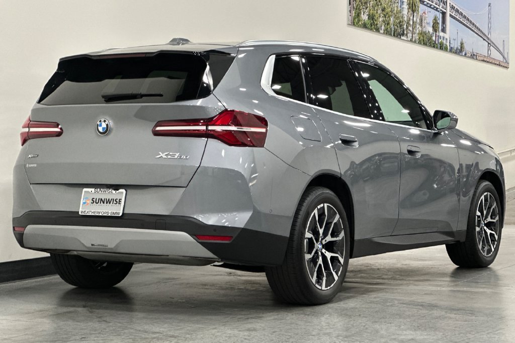Used 2026 BMW X3 xDrive30i AWD/4WD image 4