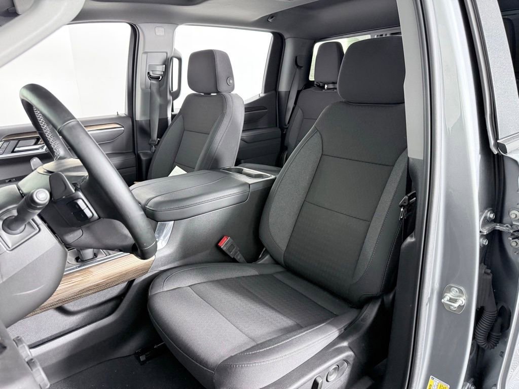 Used 2025 Chevrolet Silverado 1500 RST w/ Convenience Package II image 10