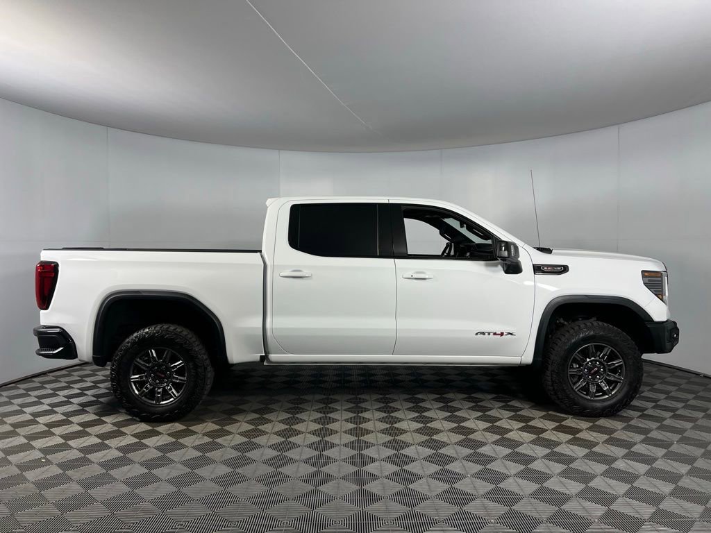 Used 2025 GMC Sierra 1500 AT4X image 10