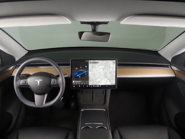 Used 2023 Tesla Model Y Long Range AWD/4WD image 3