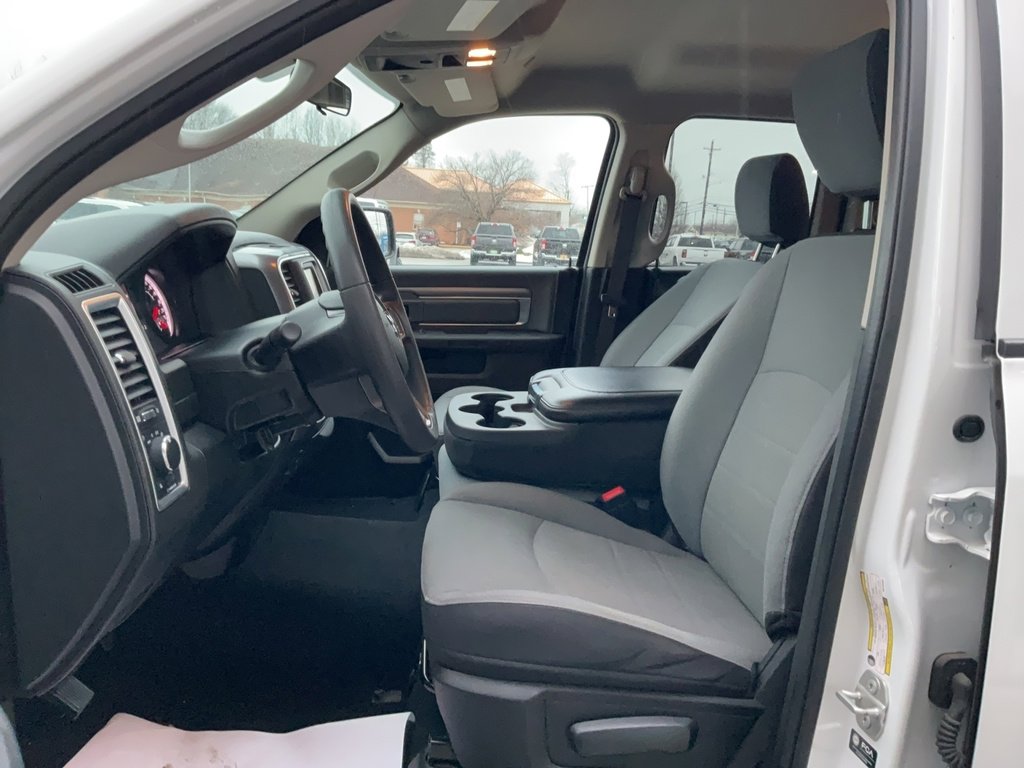 Used 2024 RAM 1500 Classic SLT image 8