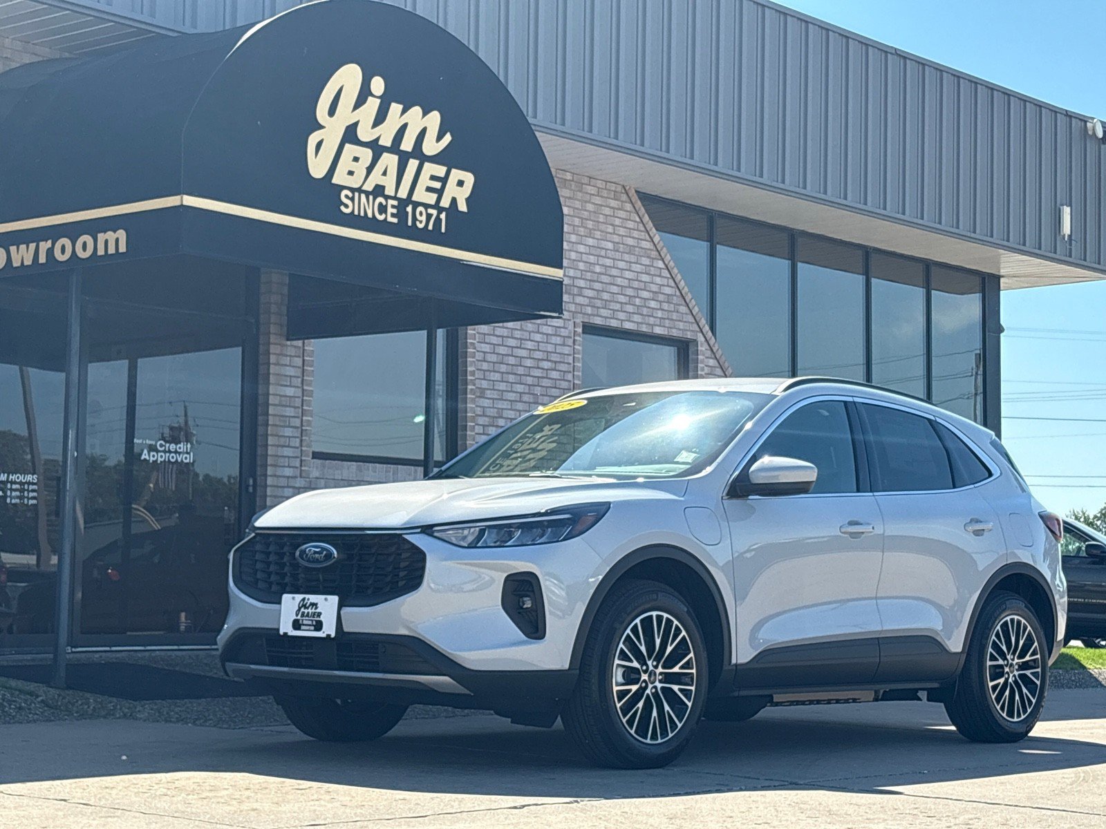 New 2025 Ford Escape SE