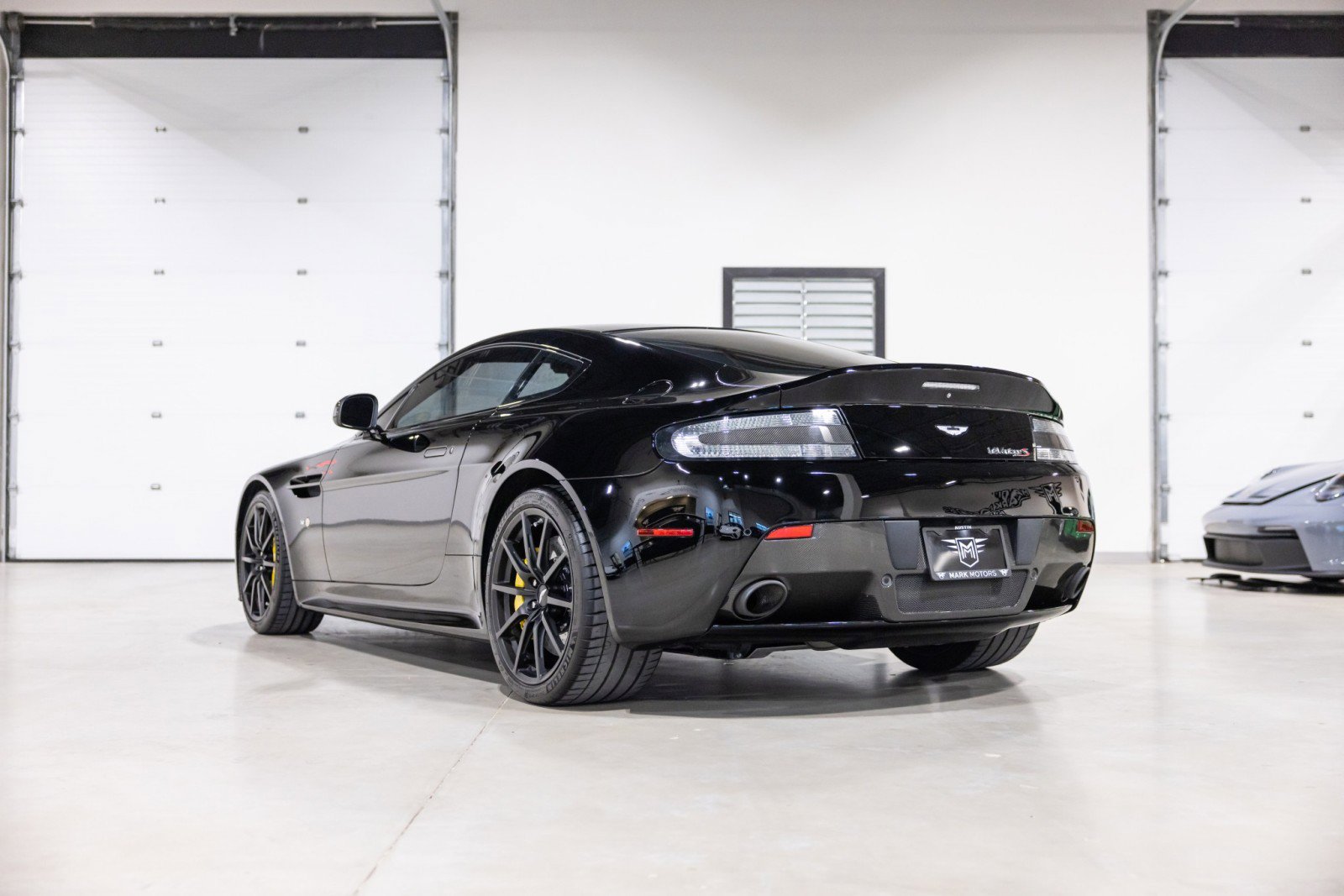 Used 2016 Aston Martin V12 Vantage S image 6
