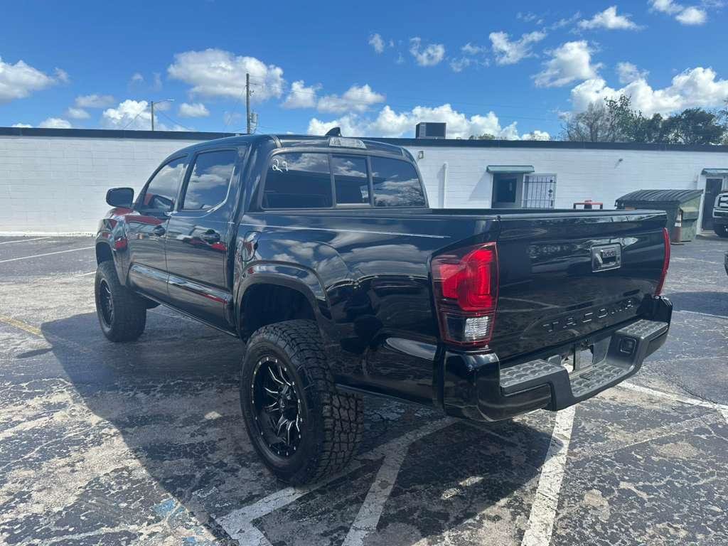 Used 2020 Toyota Tacoma SR w/ SR Convenience Package image 5