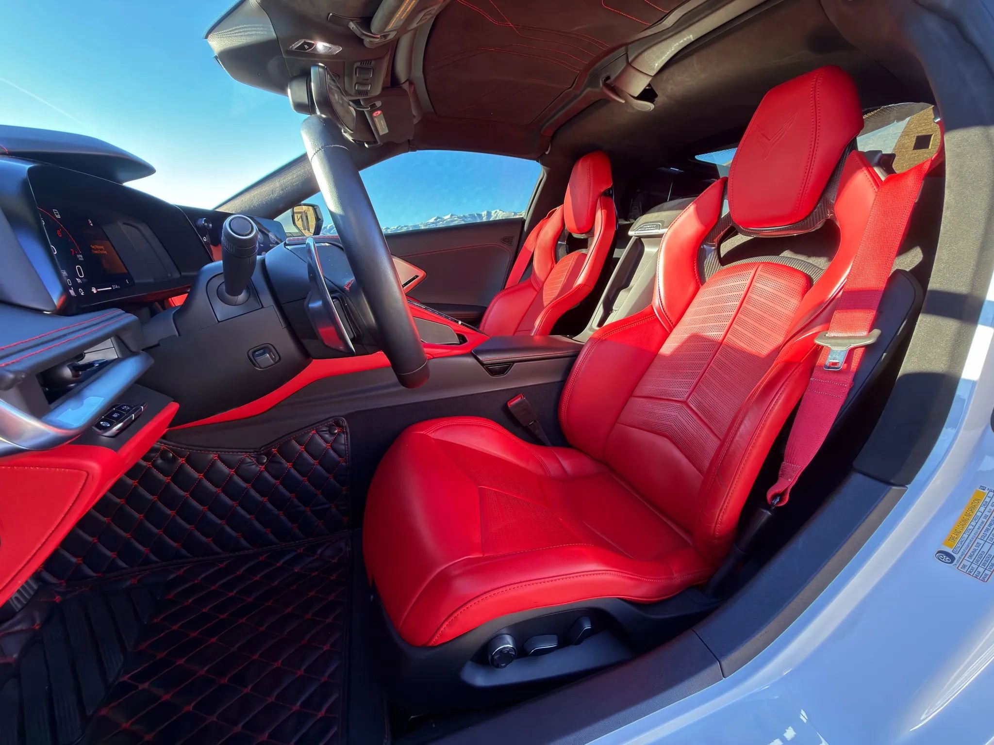 Used 2021 Chevrolet Corvette Stingray Premium Cpe w/ Z51 Performance Package image 19