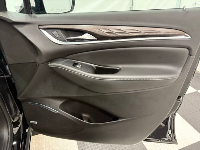 Used 2023 Buick Enclave Avenir w/ Avenir Technology Package AWD/4WD image 23