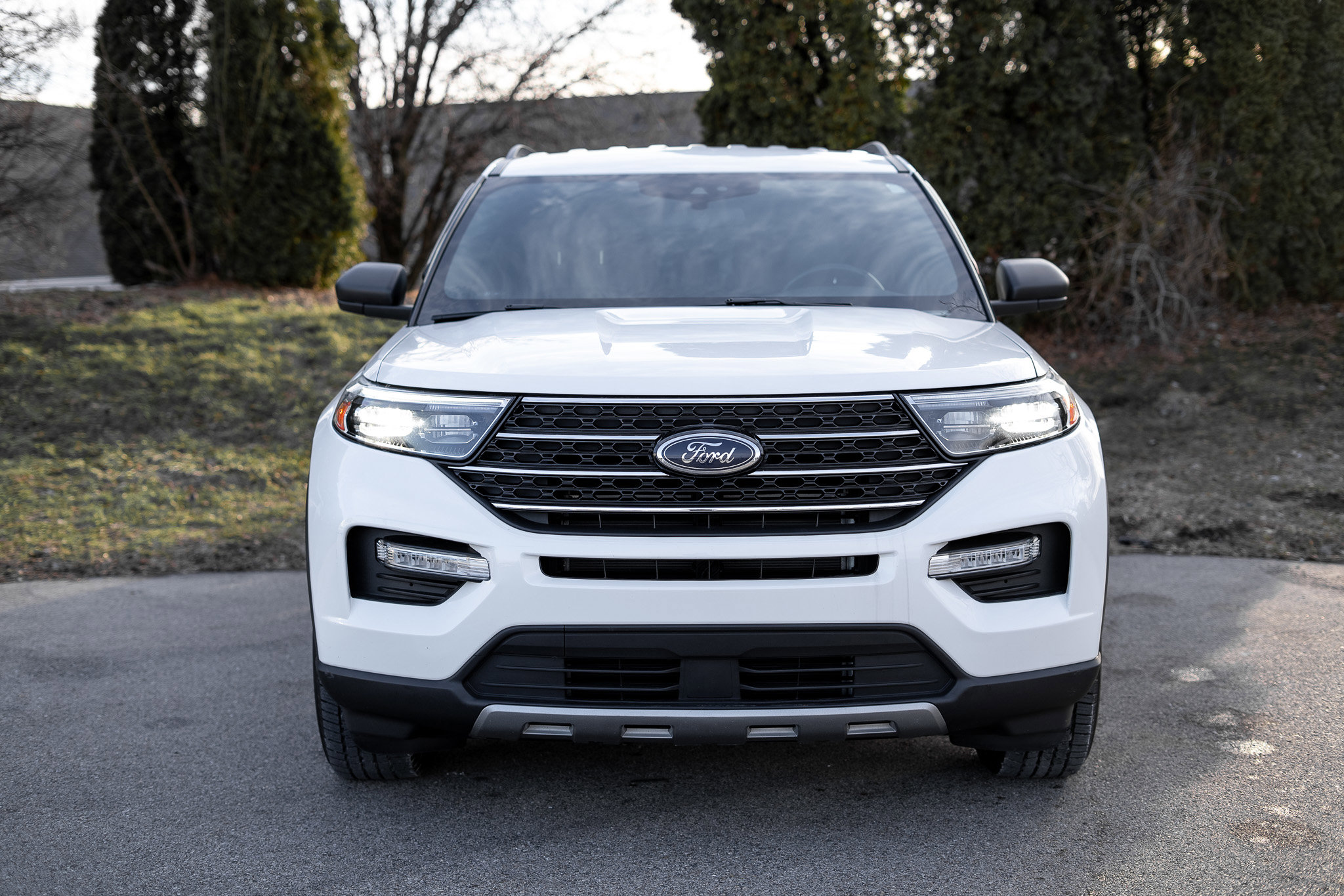 Used 2020 Ford Explorer XLT w/ Equipment Group 202A image 2