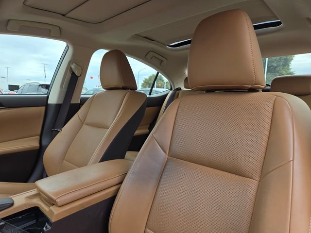 Used 2017 Lexus ES 350 w/ Navigation System Package FWD image 12