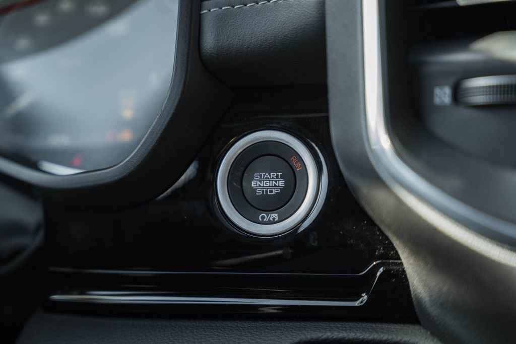 New 2026 RAM 1500 Laramie AWD/4WD image 31