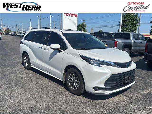 Certified 2025 Toyota Sienna XLE