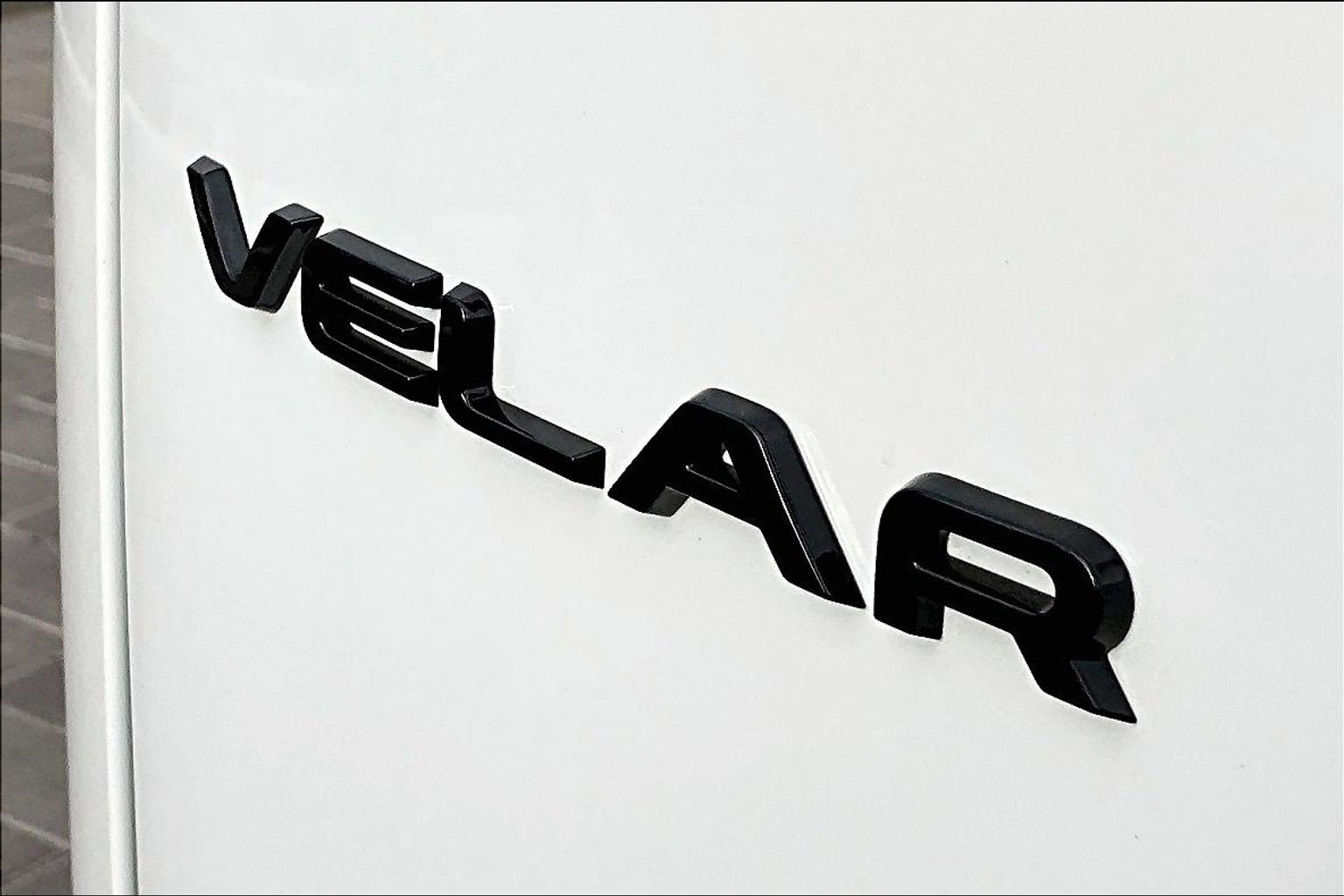 Used 2026 Land Rover Range Rover Velar S AWD/4WD image 8