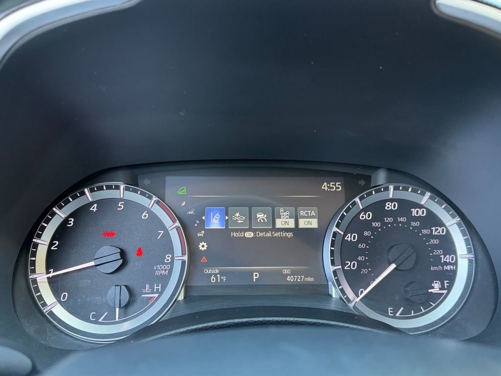Used 2023 Toyota Highlander XLE AWD/4WD image 26