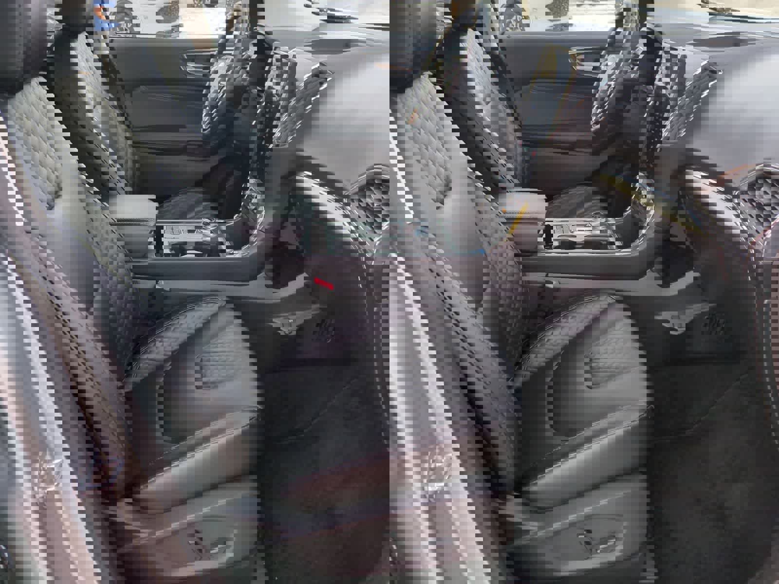 Used 2024 Ford Edge Titanium image 21