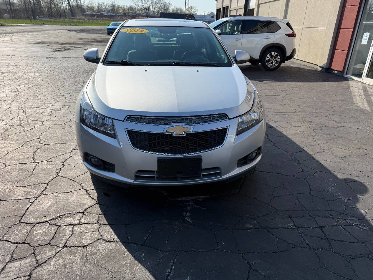 Used 2014 Chevrolet Cruze LTZ w/ Enhanced Safety Package FWD image 2