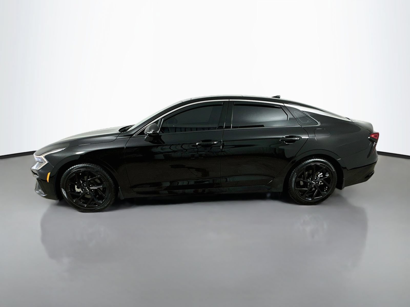 Used 2026 Kia K5 GT-Line w/ GT-Line Premium Package AWD/4WD image 8