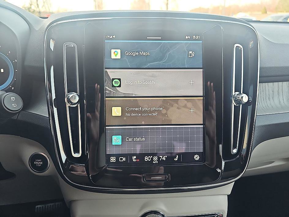 Used 2023 Volvo XC40 B5 Ultimate w/ Protection Package Premier image 26