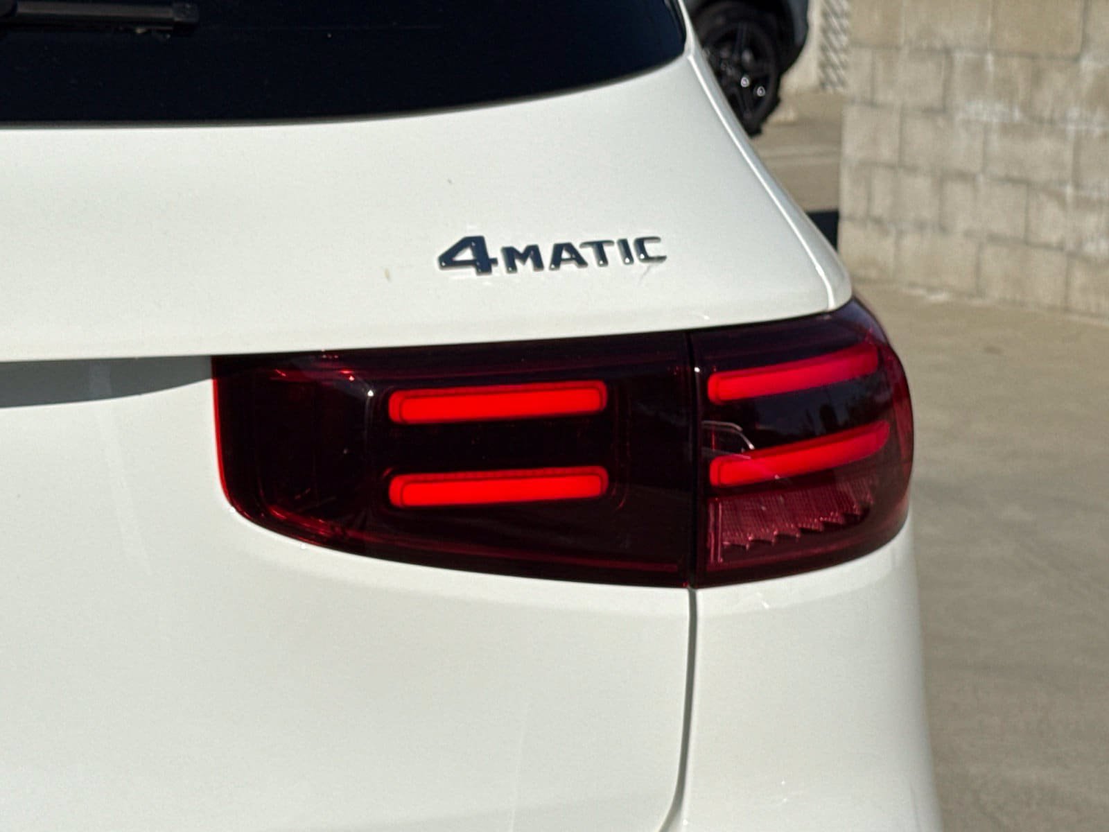 New 2026 Mercedes-Benz GLB 250 4MATIC image 9