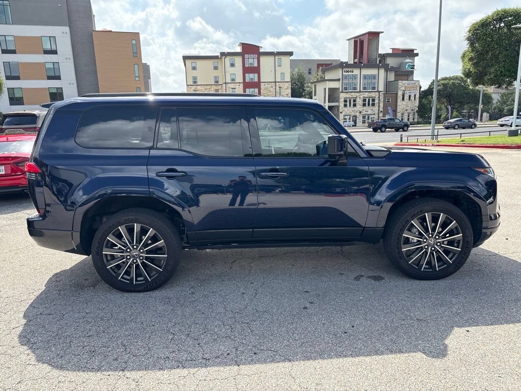 Certified 2025 Lexus GX 550 w/ Accessory Package (Z1) AWD/4WD image 6