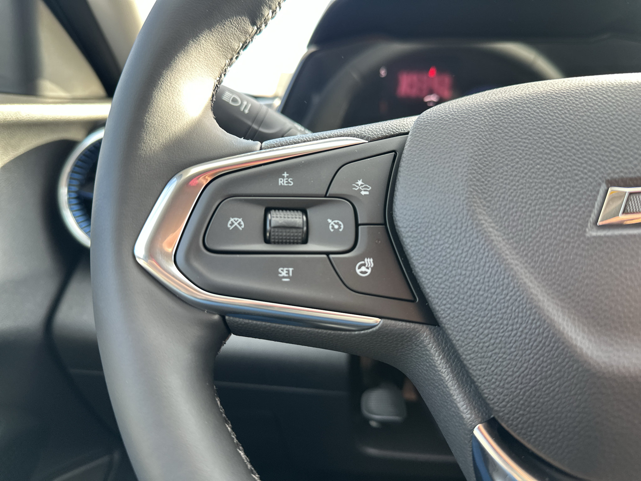 New 2026 Chevrolet Trax LT w/ Driver Confidence Package FWD image 23