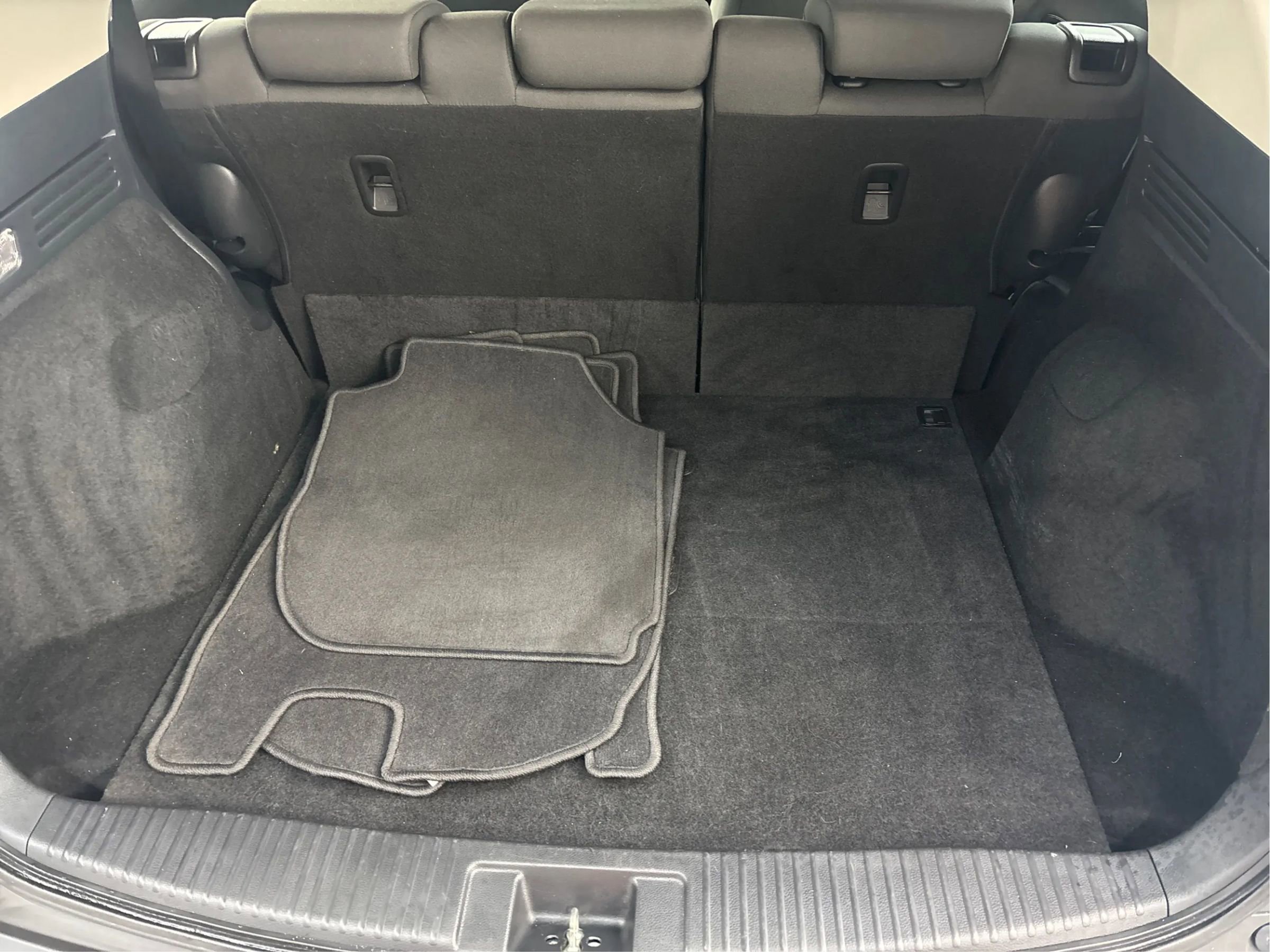 Used 2019 Honda HR-V LX image 16