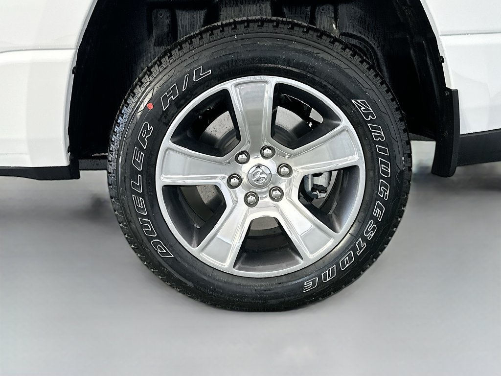 New 2026 RAM 1500 Express AWD/4WD image 16