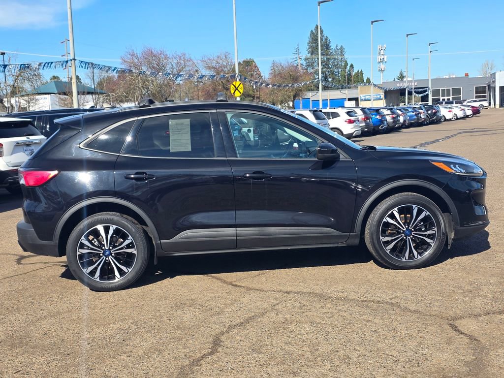 Used 2022 Ford Escape SEL w/ SEL Stealth AWD Package image 33