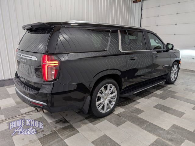 Used 2024 Chevrolet Suburban High Country w/ Max Trailering Package AWD/4WD image 4
