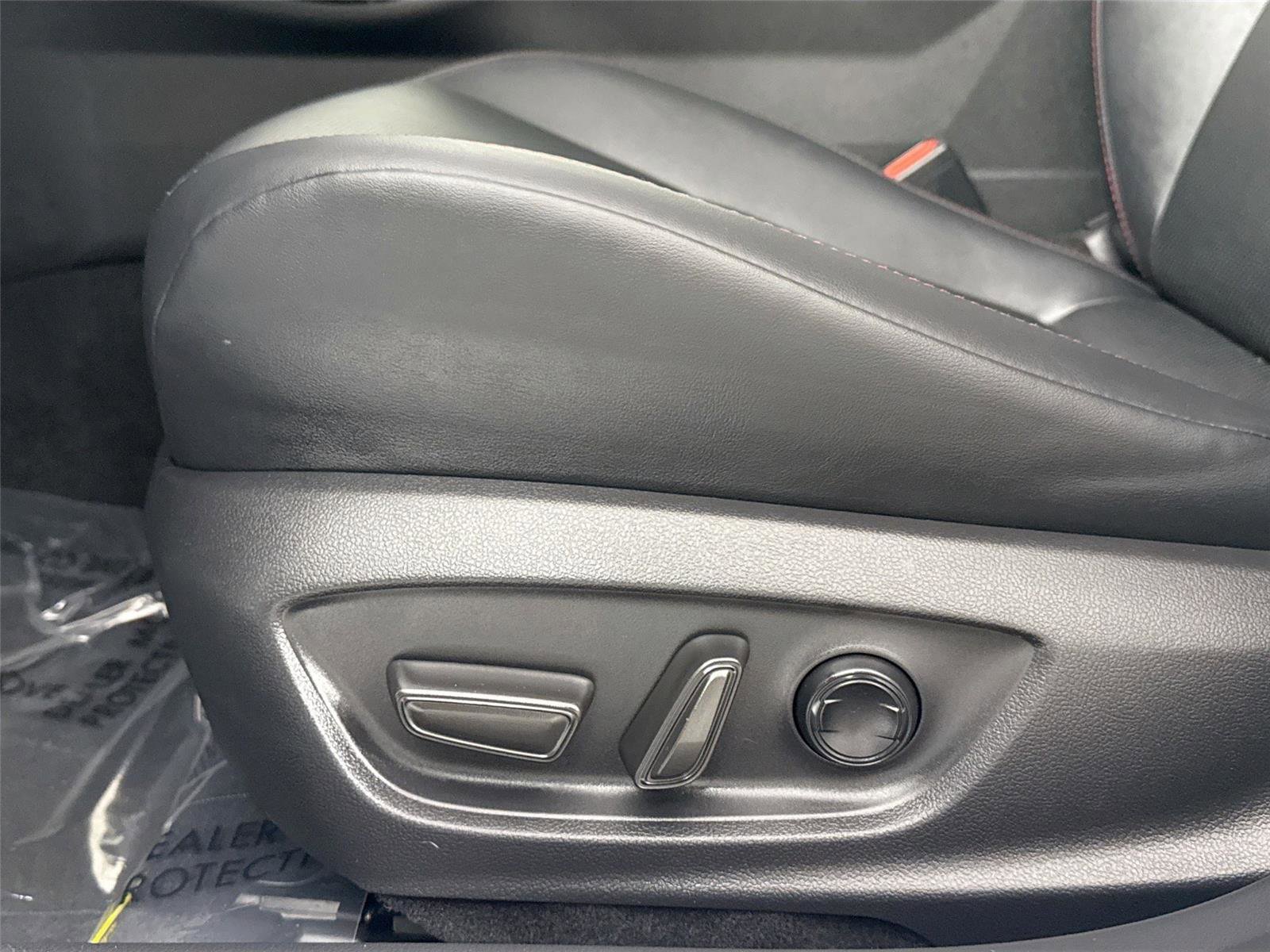 Used 2023 Toyota Prius Prime FWD image 30