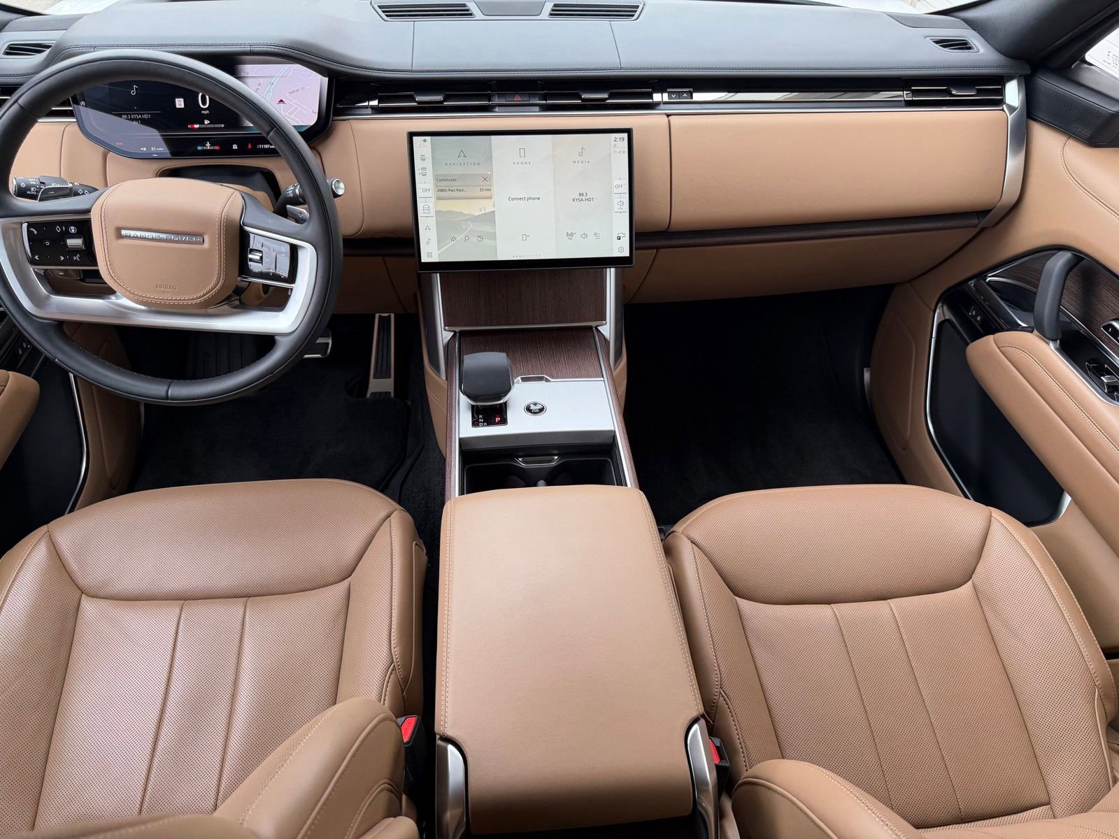 Used 2024 Land Rover Range Rover SE image 24