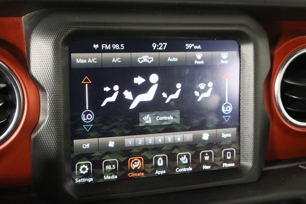 Used 2022 Jeep Gladiator Rubicon w/ Cold Weather Group image 29