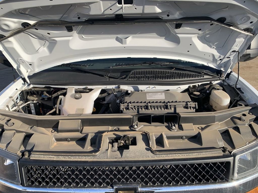 New 2025 Chevrolet Express 4500 w/ Power Convenience Package image 28