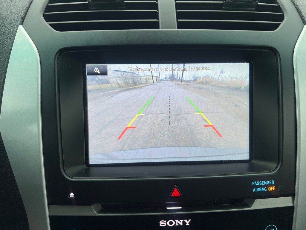 Used 2015 Ford Explorer Sport w/ Equipment Group 401A image 17