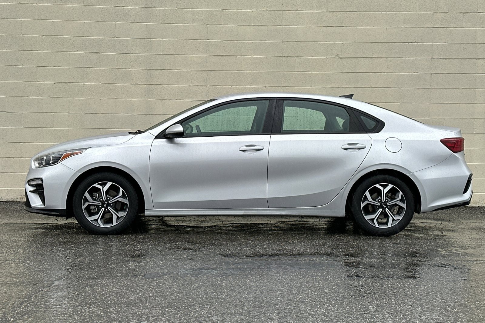 Used 2020 Kia Forte LXS image 7