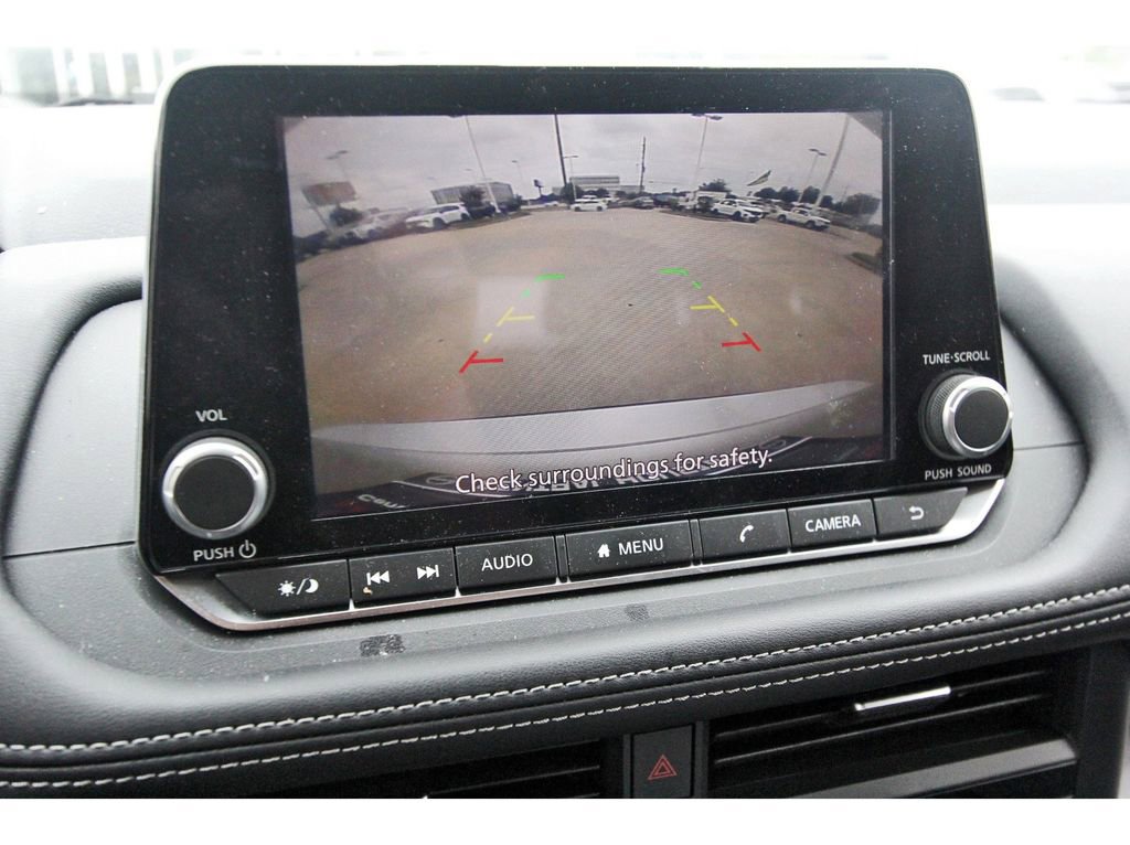 Used 2025 Nissan Rogue SV w/ SV Premium Package FWD image 20