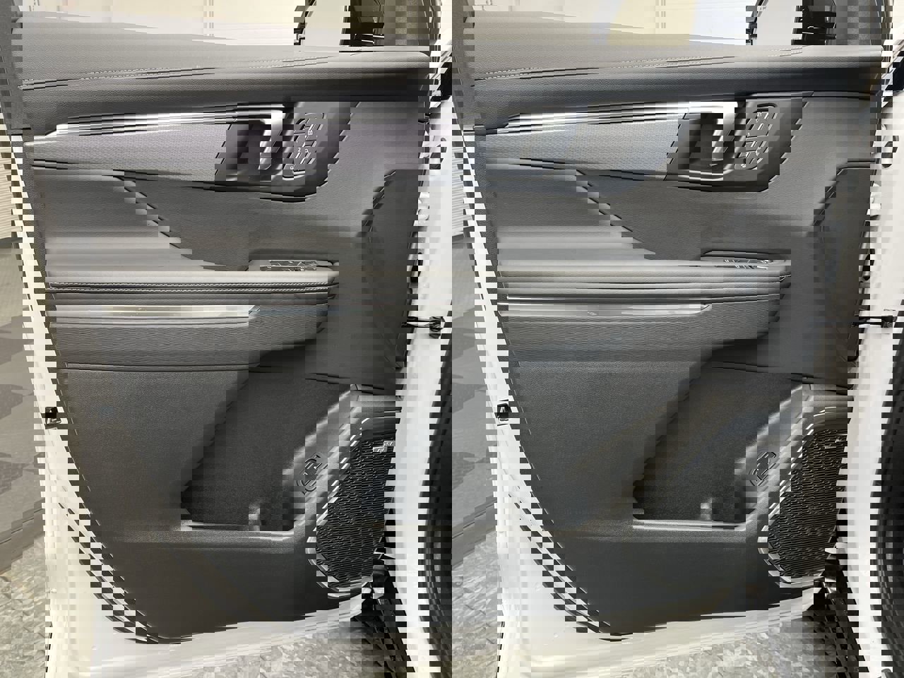 New 2026 Buick Enclave Sport Touring w/ Power Package image 7