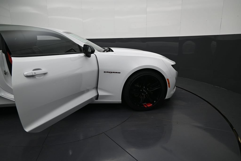 Certified 2023 Chevrolet Camaro LT w/ Redline Edition RWD image 9