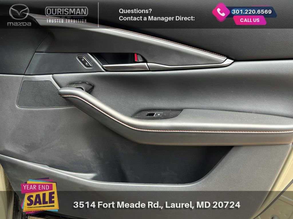 New 2025 MAZDA CX-30 Carbon image 10