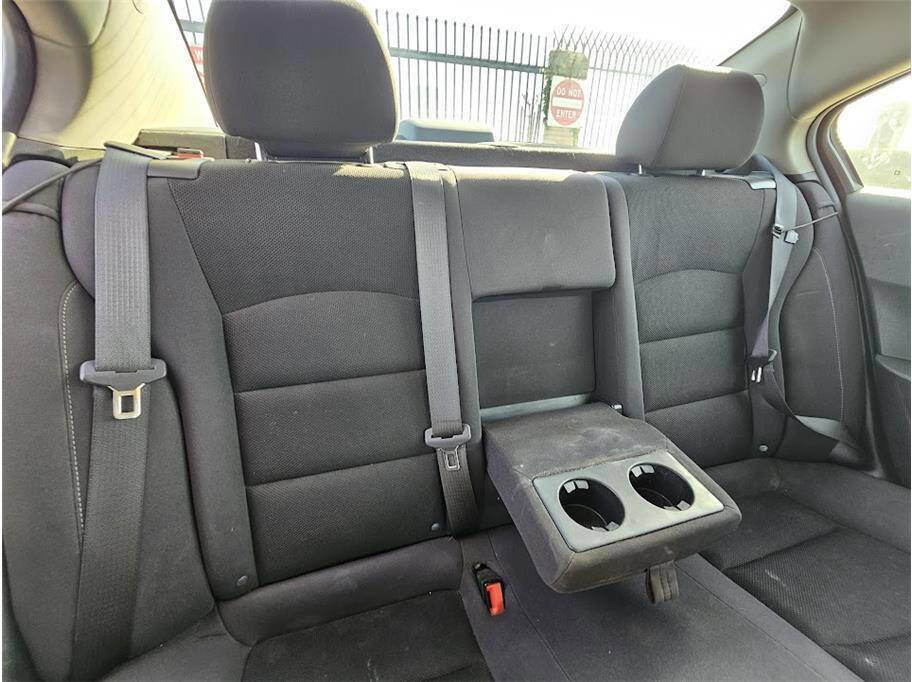 Used 2014 Chevrolet Cruze LT image 16