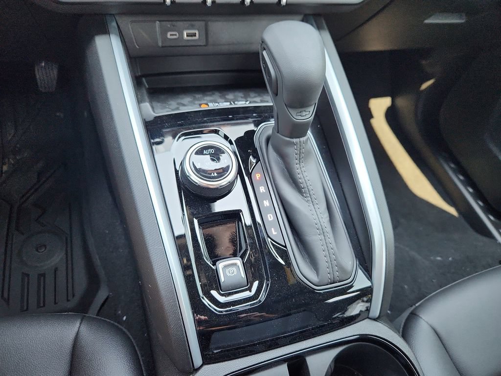 New 2025 Chevrolet Colorado Trail Boss AWD/4WD image 16