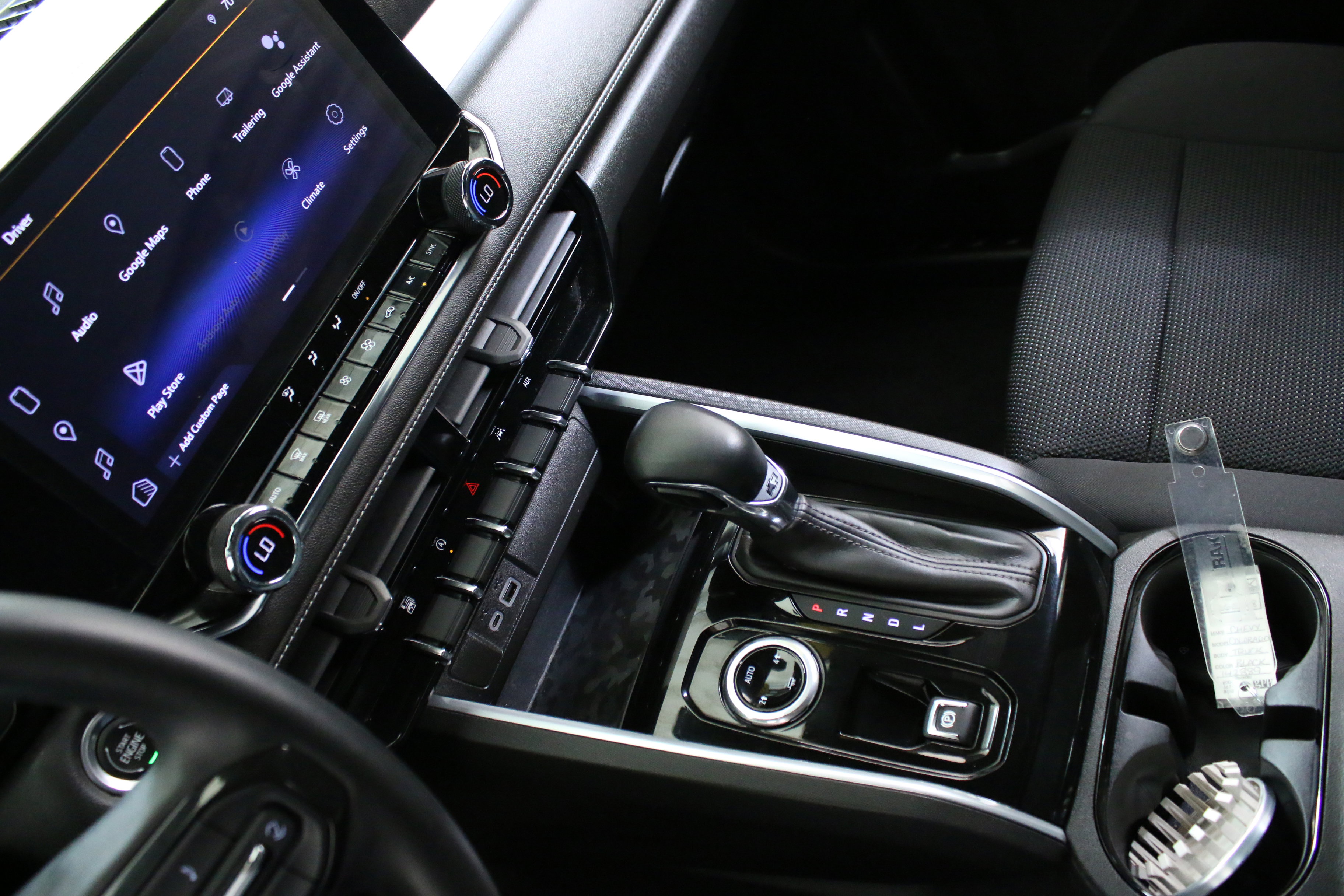 Used 2023 Chevrolet Colorado LT w/ LT Convenience Package AWD/4WD image 19