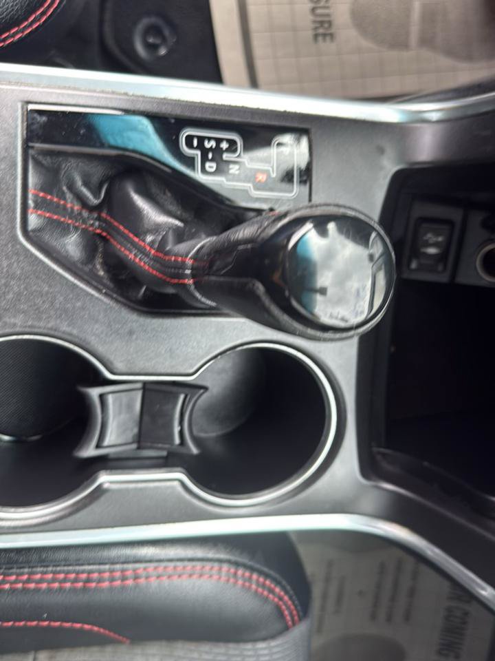 Used 2017 Toyota Camry SE FWD image 23