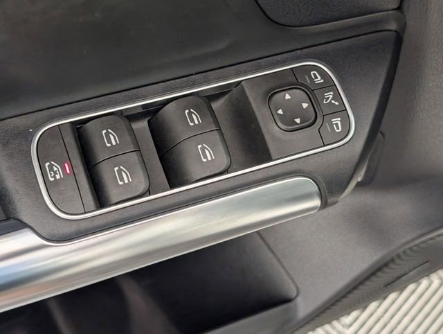 Used 2021 Mercedes-Benz GLA 250 4MATIC image 12