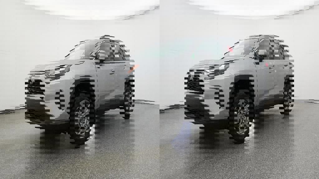 New 2025 Toyota RAV4 XLE image 17